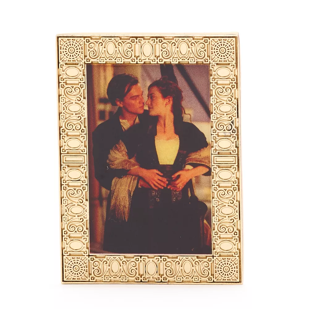 Disney Store Pin's Affiche De Titanic 3 Disney Store Pin's Affiche De Titanic