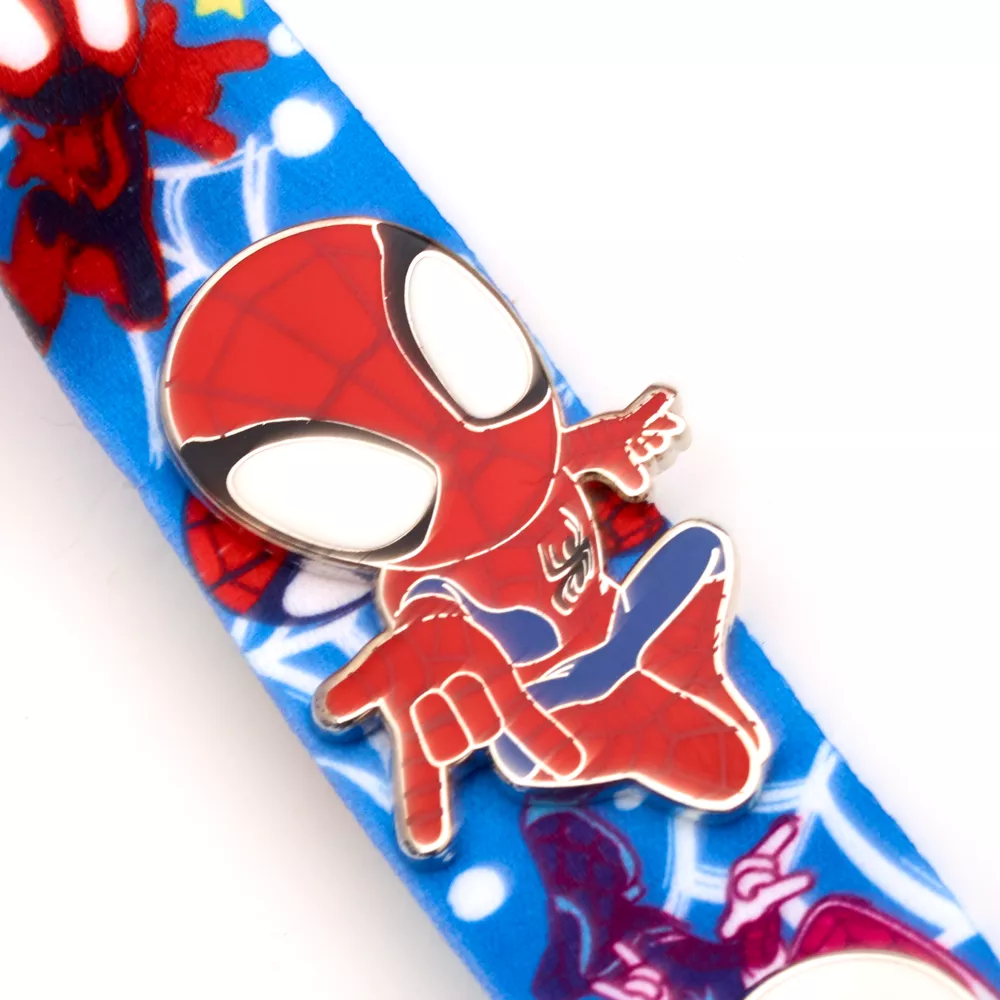 Disney Store Ensemble Pin's Et Tour De Cou Spidey Et Ses Amis Extraordinaires 8 Disney Store Ensemble Pin's Et Tour De Cou Spidey Et Ses Amis Extraordinaires – Image 6