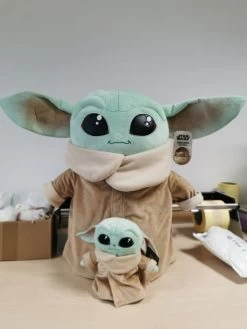 Disney Star Wars The Mandalorian Peluche Géante Grogu Bébé Yoda 70 Cm -Disney img161349